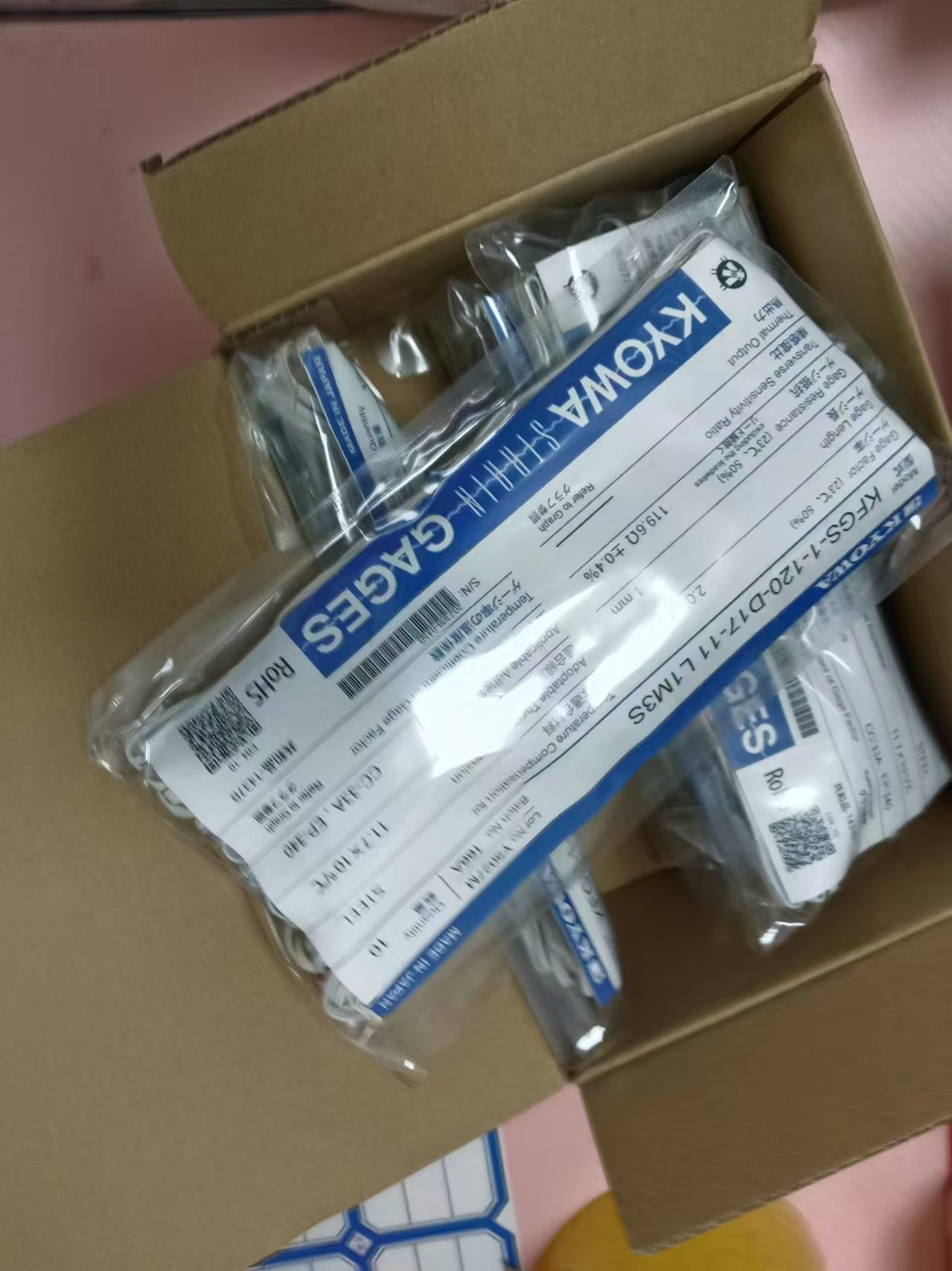 日本KYOWA應(yīng)力測(cè)量應(yīng)變片KFGS-1-350-D17-16 L15C3S