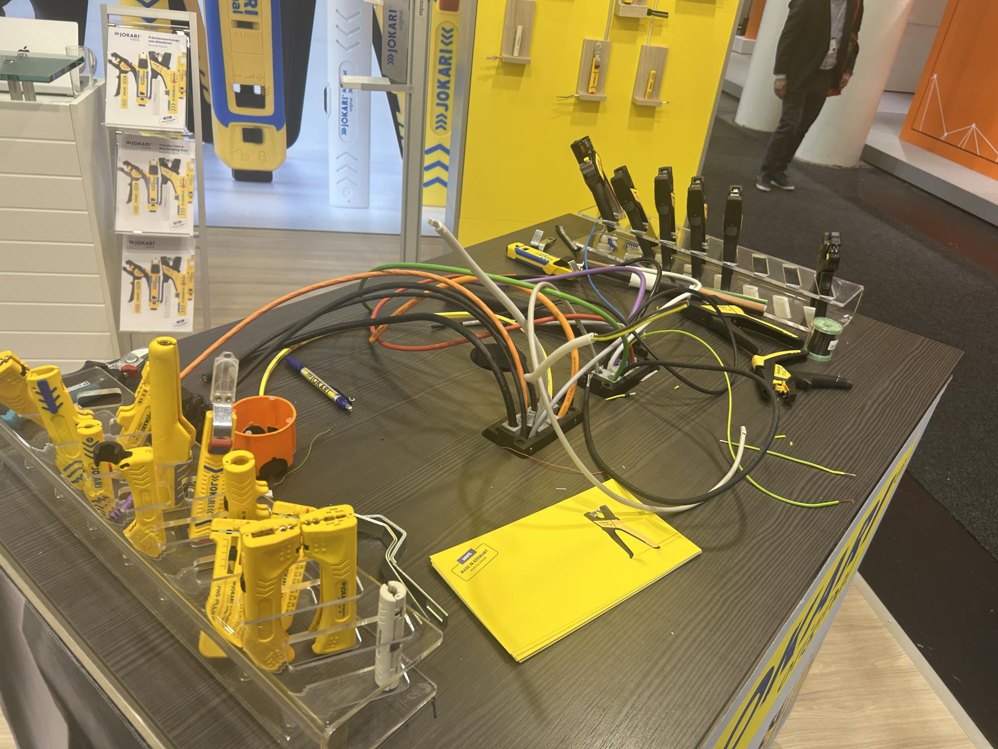 德國Jokari剝線工具/螺絲刀AWG32
